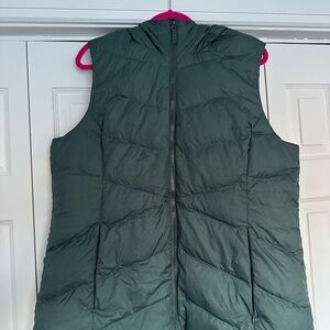 Eddie Bauer Women's Dark Green Puffer Vest